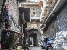 दिल्ली-6 में छत्तों के पीछे का इतिहास, छत्ता नमक हराम से लेकर छत्ता कंदले कसान Delhi 6 chhata Namak Haram