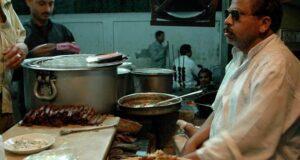 दिल्ली 6 में रोधग्राम गली के बावर्चियों की बात ही निराली है