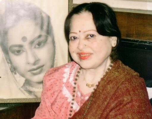 1975 में आयी वो हिंदी फिल्म, जिसे सिनेमाघर में दिखाने से पहले की जाती थी विधिवत पूजा