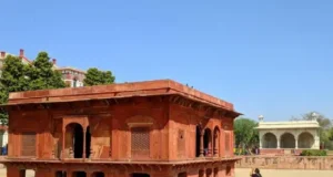 हयात बख्श बाग के जरिए लाल किले पहुंचता था यमुना का पानी Red fort