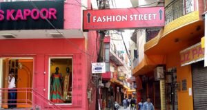 भारत का सबसे विकसित गांव है दिल्ली का शाहपुर जाट, गांव की गलियों में रितु बेरी से लेकर फेमस सेलिब्रिटी की दुकानें Shahpur jat village