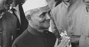 जब ज्योतिषी की सलाह पर नेहरू ने की शास्त्री जी का नाम कैबिनेट से वापस लेने की कोशिश