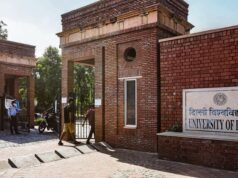 शिक्षकों ने की डीयू में पंजाब फार्मूला लागू करने की मांग Delhi university