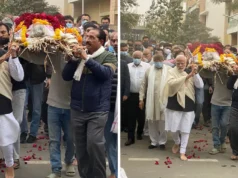 मां का अंतिम संस्कार कर काम पर लौटे पीएम नरेंद्र मोदी, बंगाल को दी सौगात