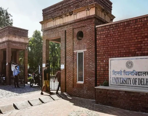 अनाथ बच्चों काे मुफ्त दाखिला देगा डीयू, स्नातक-स्नातकोत्तर में होगा कोटा