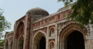 मुगल काल: जमाली कमाली मस्जिद और मकबरा