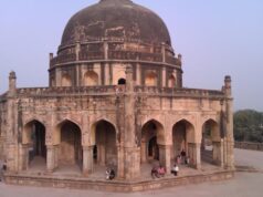 मुगल काल: Adham Khan’s Tomb आधम खान का मकबरा, भूलभुलैयां और मस्जिद (1561 ई.)