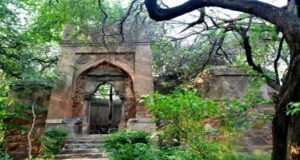 मुस्लिम काल की दिल्ली (पठान काल): भूली भटियारी महल