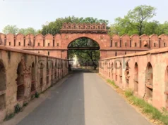 मुगल काल की दिल्ली : खिजरी दरवाजा