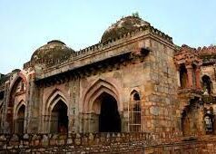 मुस्लिम काल की दिल्ली (पठान काल): मस्जिद मोठ