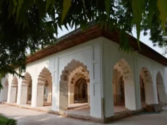 मुगल काल की दिल्ली : संगमरमर का हौज