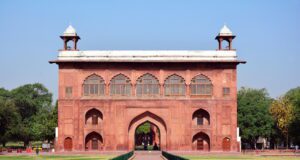 मुगल काल की दिल्ली : नक्कारखाना के बारे में विस्तार से पढिए