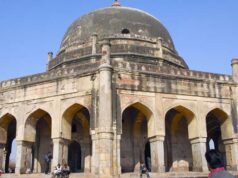 मुगल काल की दिल्ली : आजम खां का मकबरा (1566 ई.)