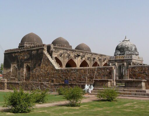 मुस्लिम काल की दिल्ली (पठान काल): शाह आलम का मकबरा