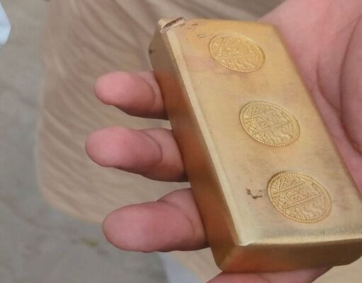 OMG…चार साल के बच्चे ने दोस्त को दे दी 12 लाख की सोने की ईंट