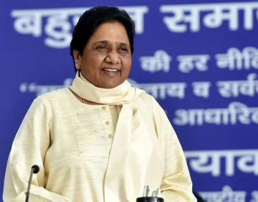 मायावती के खौफ से कोई अधिकारी मुझसे मिलना नहीं चाहता था