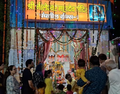 Krishna Janmashtami: जय कन्हैया लाल की… पंचशील ग्रीन्स-1 में धूमधाम से मनी जन्माष्टमी