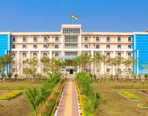 education news: ओडिशा के इंजीनियरिंग कॉलेज में ‘बीफ पकाने’ के आरोप में 7 छात्रों को हॉस्टल से निकाला गया