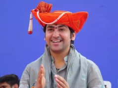 baba bageshwar: स्कूल जाते ही बीमार पड़ जाता है? बाबा बागेश्वर धाम का मजेदार जवाब, वीडियो देखें