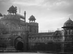 Delhi: लाल किले में होने वाले सालाना कवि सम्मेलन का बहुत दिलचस्प है इतिहास