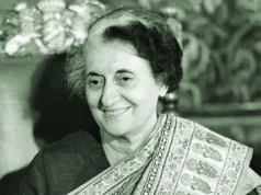 जब इंदिरा गांधी की एक झलक पाने के लिए सड़कों किनारे उमड़ा हुजूम