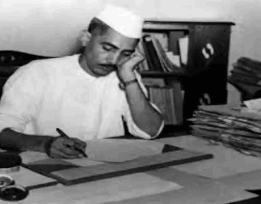 चौधरी चरण सिंह की जीवनी, chaudhary charan singh biography in hindi