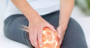 घुटनों का ग्रीस बढ़ाने का घरेलू उपाय: Joint Pain और Knee Pain से मिलेगी राहत