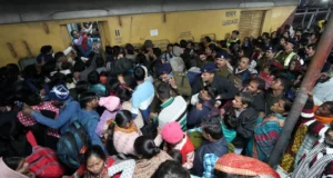 Stampede new delhi railway station: कोई नहीं सुन रहा था-एयरफोर्स अधिकारी