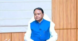 शॉकिंग! ओडिशा सरकार ने IAS अधिकारियों को क्यों कहा मुख्य सचिव से छुट्टी लें? जानिए अमेरिका, जर्मनी और फ्रांस के नियम!