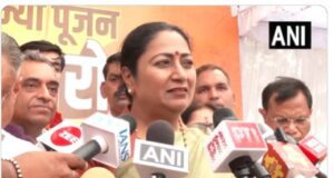 मर्यादा की लक्ष्मण ‘रेखा’ पर हमला delhi cm rekha gupta