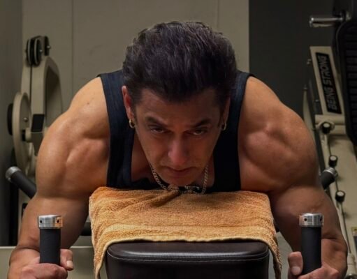 Salman Khan: भाईजान ने ट्रोलर्स के मुंह पर मारा तमाचा! धमकी भरे पलों के बीच भाईजान की नई तस्वीर हुई वायरल