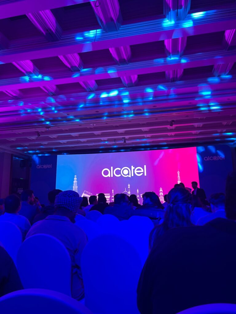 Alcatel V3 series p