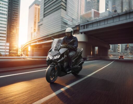 शानदार डिजाइन और हाईटेक फीचर्स के साथ ₹11.50 लाख में लॉन्च हुआ BMW C 400 GT BMW C 400 GT