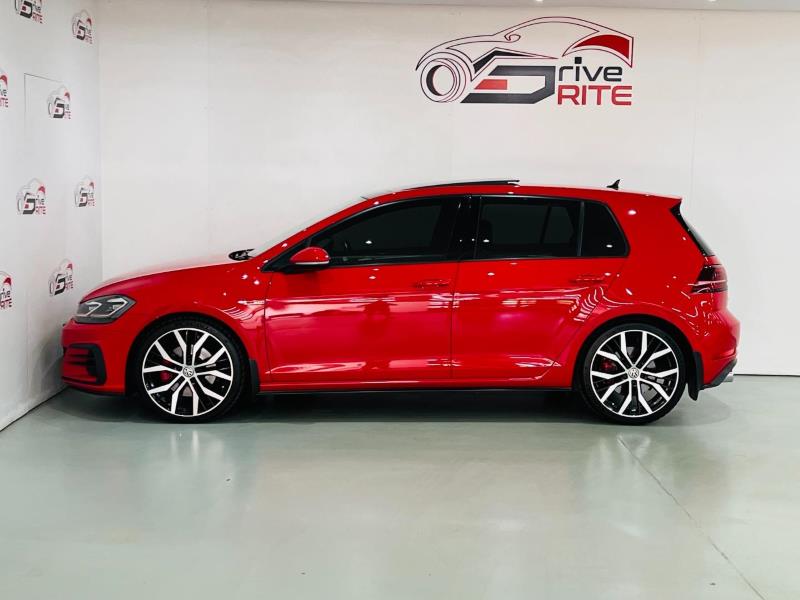 Volkswagen Golf GTI