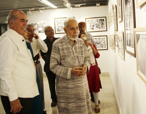 IGNCA में प्रख्यात फोटो जर्नलिस्ट रोशन लाल चोपड़ा की प्रदर्शनी में समय और समाज की तस्वीर ignca exhibition