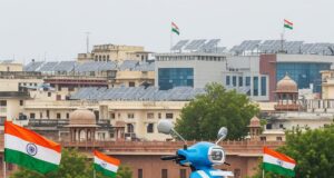 Government subsidies for electric scooters in India: इलेक्ट्रिक स्कूटर पर मिल रही सब्सिडी, जानिए कौन-सी स्कीम आपके लिए फायदेमंद? Government subsidies for electric scooters in India