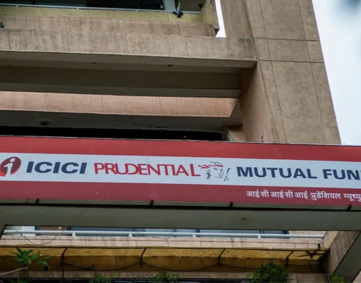 ICICI Prudential Multicap Fund ने बनाया रिकॉर्ड! ₹10,000 मासिक SIP बनी ₹9.8 करोड़ ICICI Prudential Multicap Fund