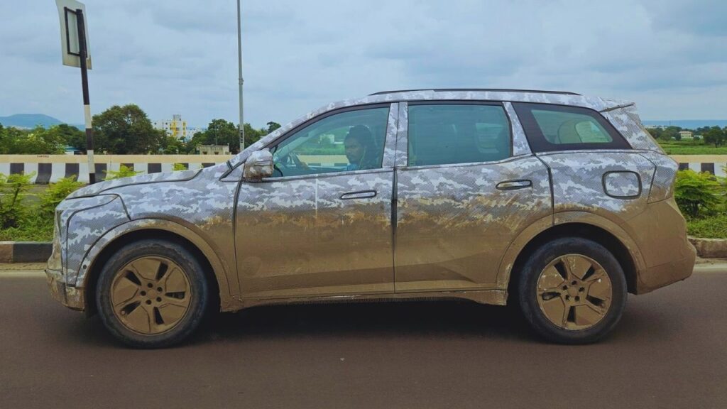 Mahindra XUV700 Facelift2026