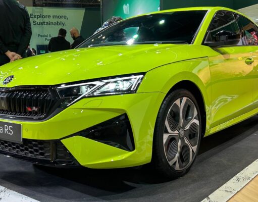 Skoda Octavia RS Facelift: भारत में लांच को तैयार, जानिए फीचर्स Skoda Octavia RS Facelift