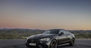 429 HP की पावर, 4 सेकंड में 100 की रफ्तार और लग्जरी इंटीरियर बनाते हैं Mercedes-AMG CLE 53 Coupe को खास Mercedes-AMG CLE 53 Coupe