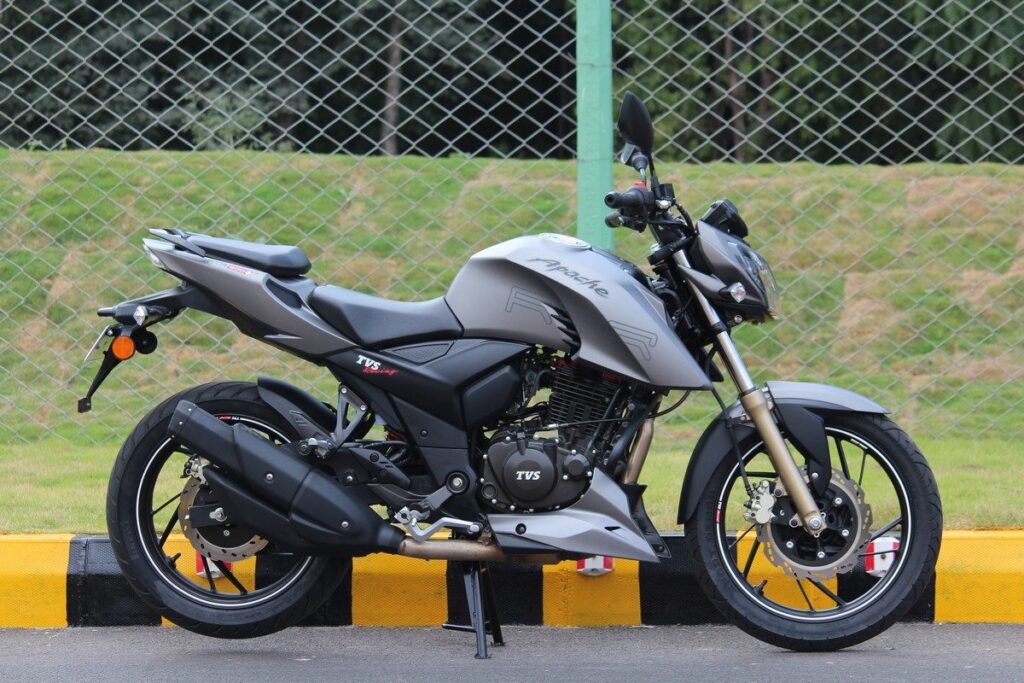 TVS Apache RTR 200 4V
