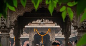 sawan somwar 2025: सावन में सोमवार को करें दिल्ली के इन शिव मंदिरों में दर्शन, बरसेगी कृपा shiv mandir