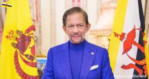 500 से ज्यादा रोल्स रॉयस और 400 से ज्यादा फेरारी सुपरकारों के मालिक हैं ब्रुनेई सुल्तान! Brunei Sultan Hassanal Bolkiah Brunei Sultan Hassanal Bolkiah