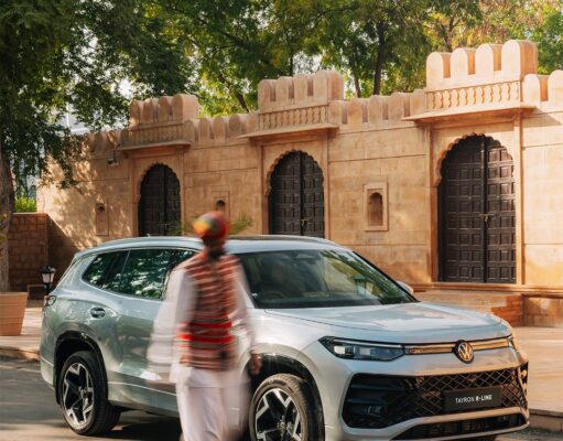 Volkswagen Tayron R-Line का बड़ा खुलासा! Fortuner की छुट्टी करने आई नई 7-सीटर SUV, जानें फीचर्स और धांसू परफॉर्मेंस Volkswagen Tayron R-Line