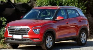 Hyundai ने बढ़ाए दाम — Creta खरीदनी है तो अभी करो या मई तक रुको? Expert की राय creta