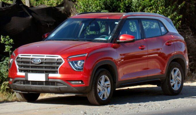 Hyundai ने बढ़ाए दाम — Creta खरीदनी है तो अभी करो या मई तक रुको? Expert की राय creta